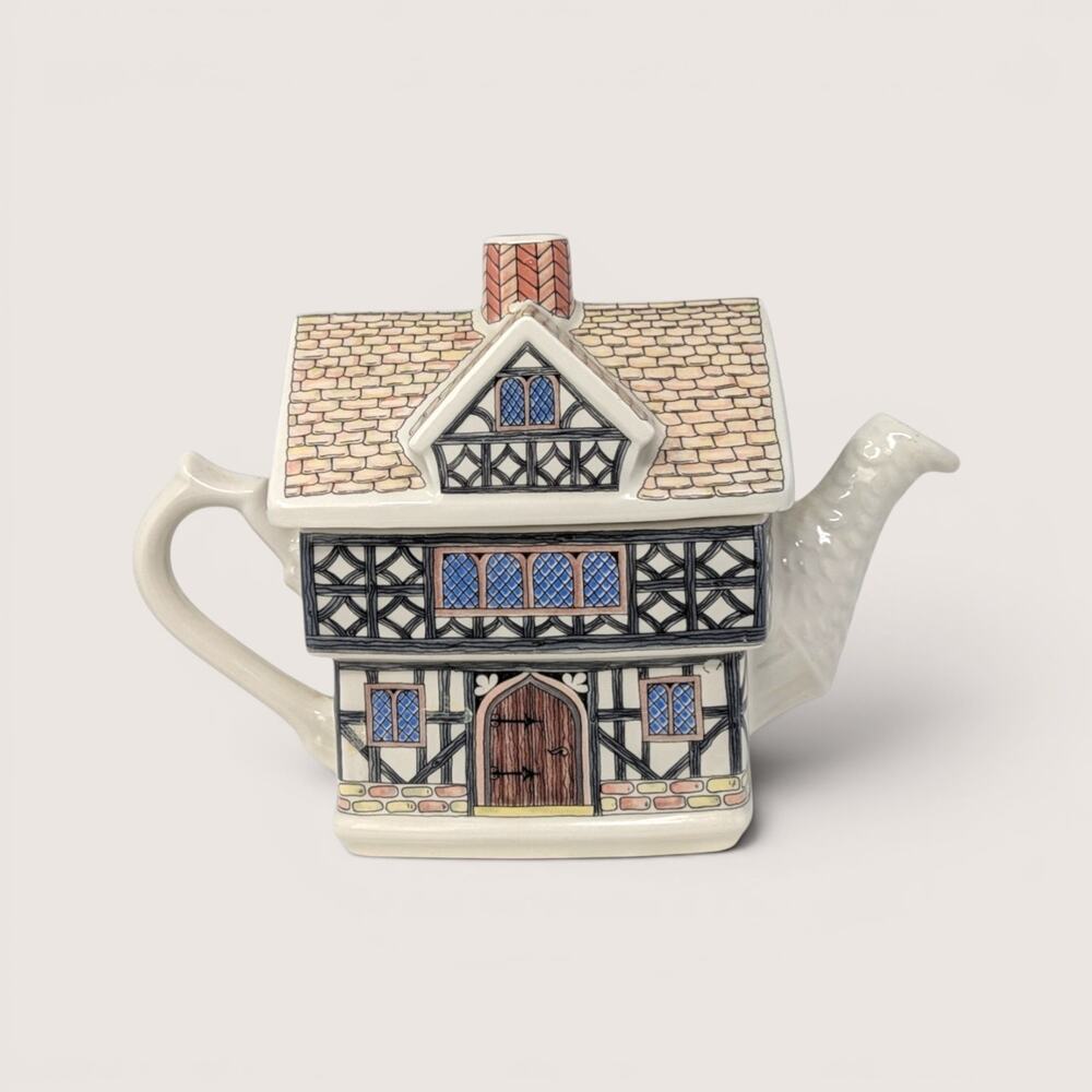 1990s Sadler England Ceramic Tudor House Novelty Teapot